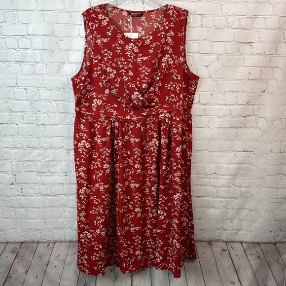 BloomChic Red & Cream Floral Crossover Pocket Tank Dress Plus Size 2X - Picture 2 of 6
